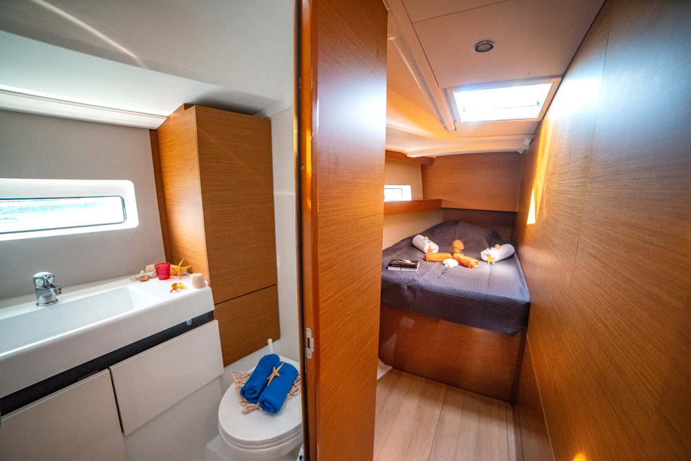 Sun Odyssey 490 — photo 41