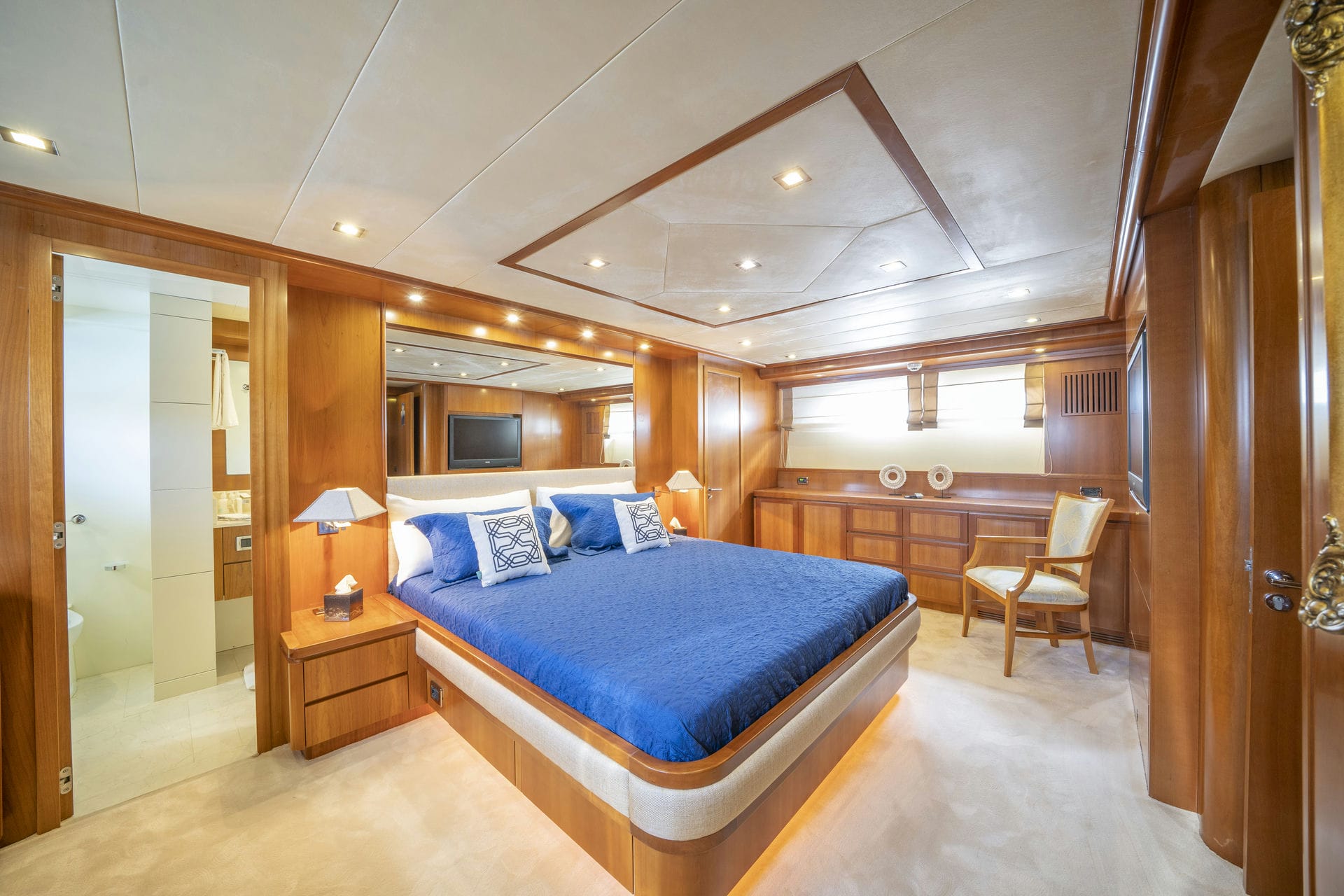 Sanref (Falcon 115) — photo 12