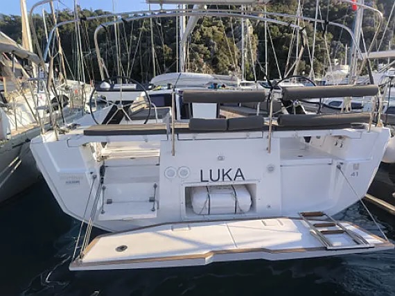 Dufour 41 — photo 1