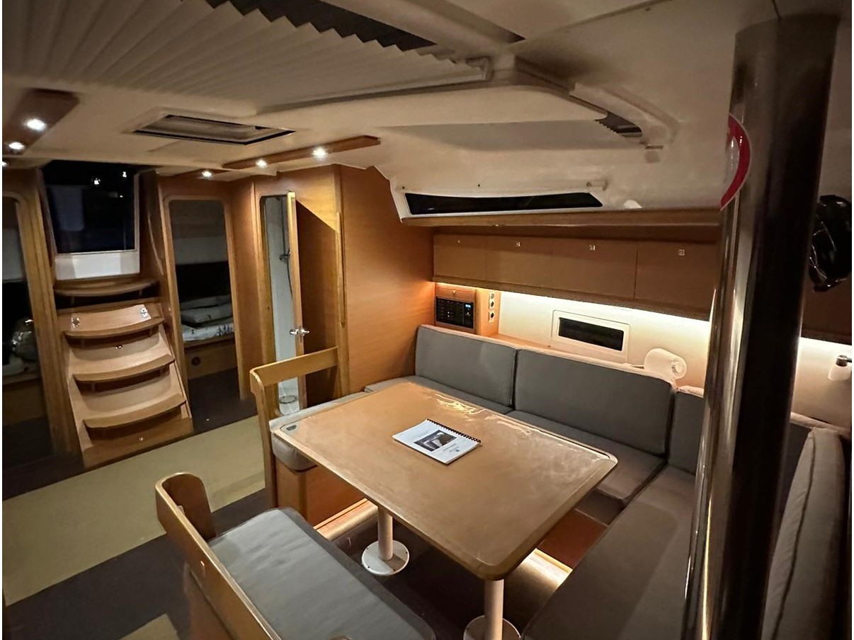 Dufour 430 Grand Large — photo 5