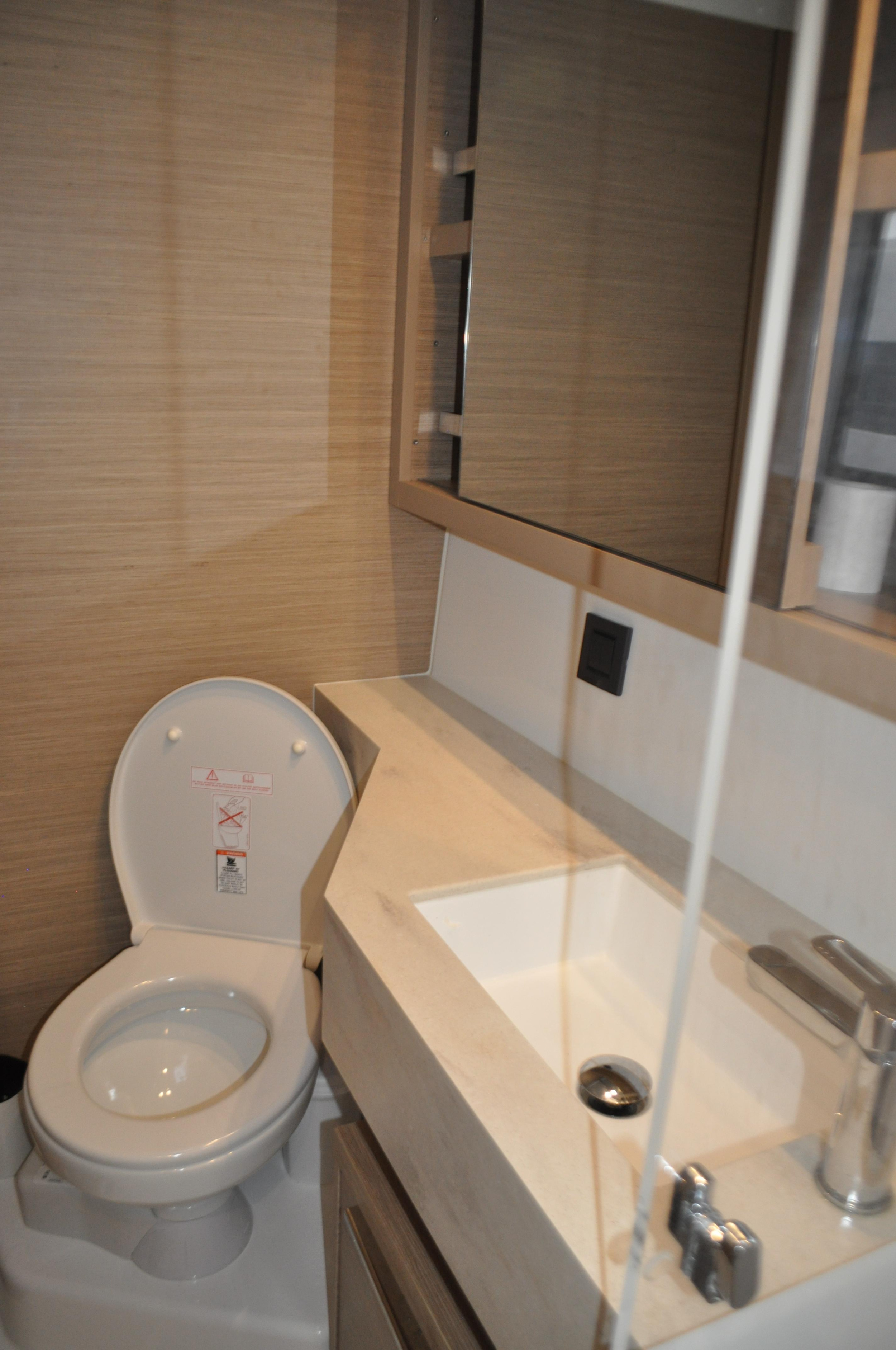 Lagoon 46 — photo 2