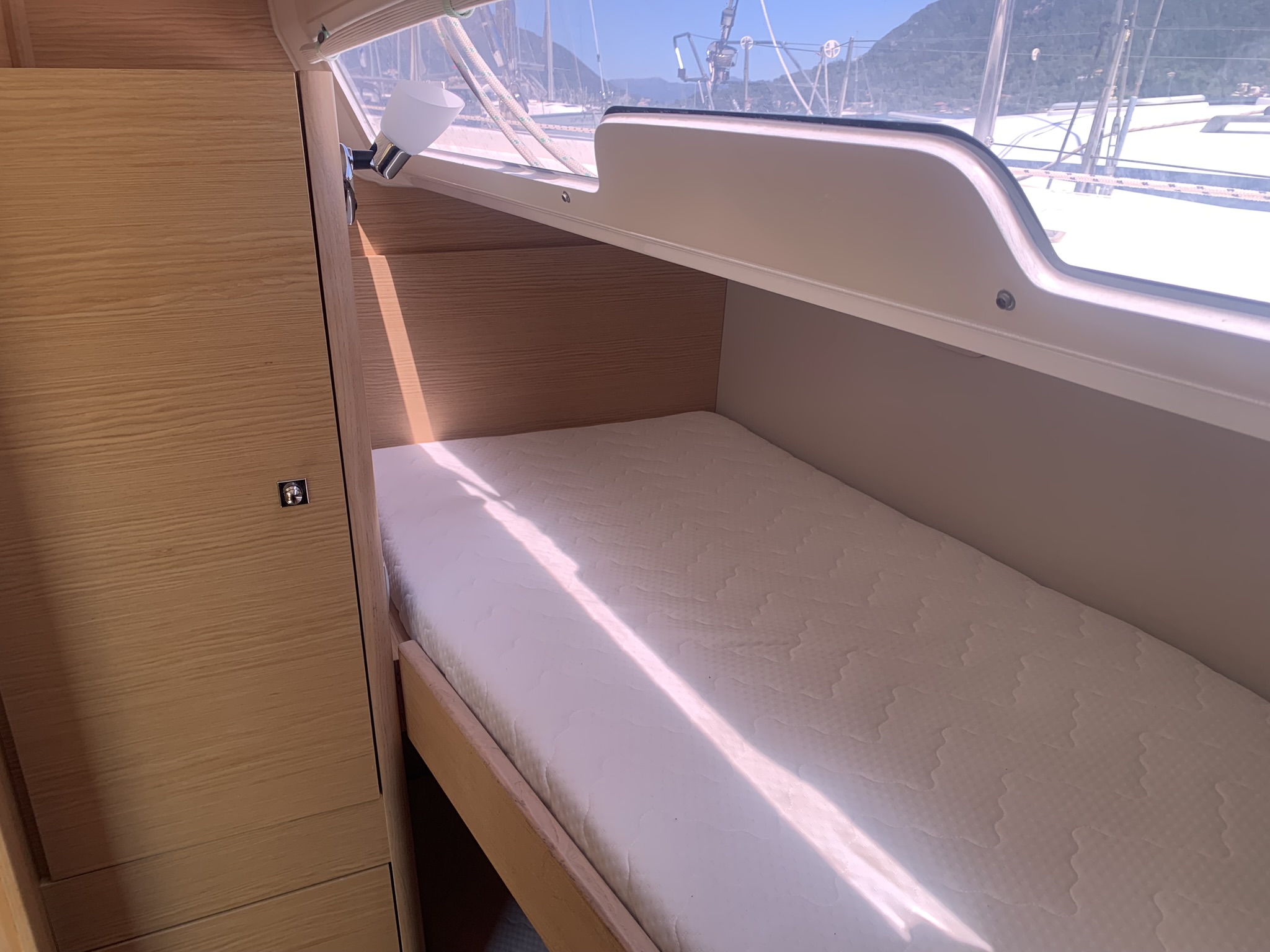 Dufour 430 — photo 37