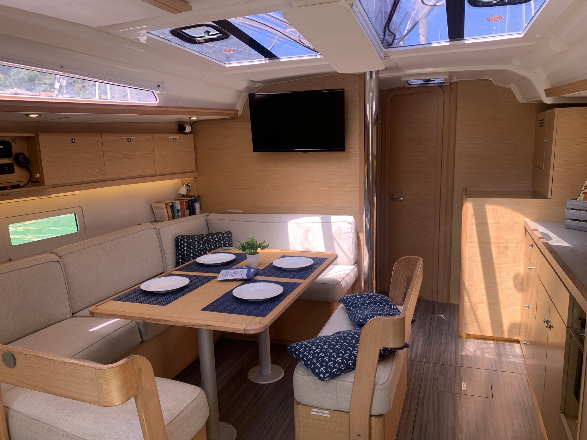 Dufour 430 — photo 26