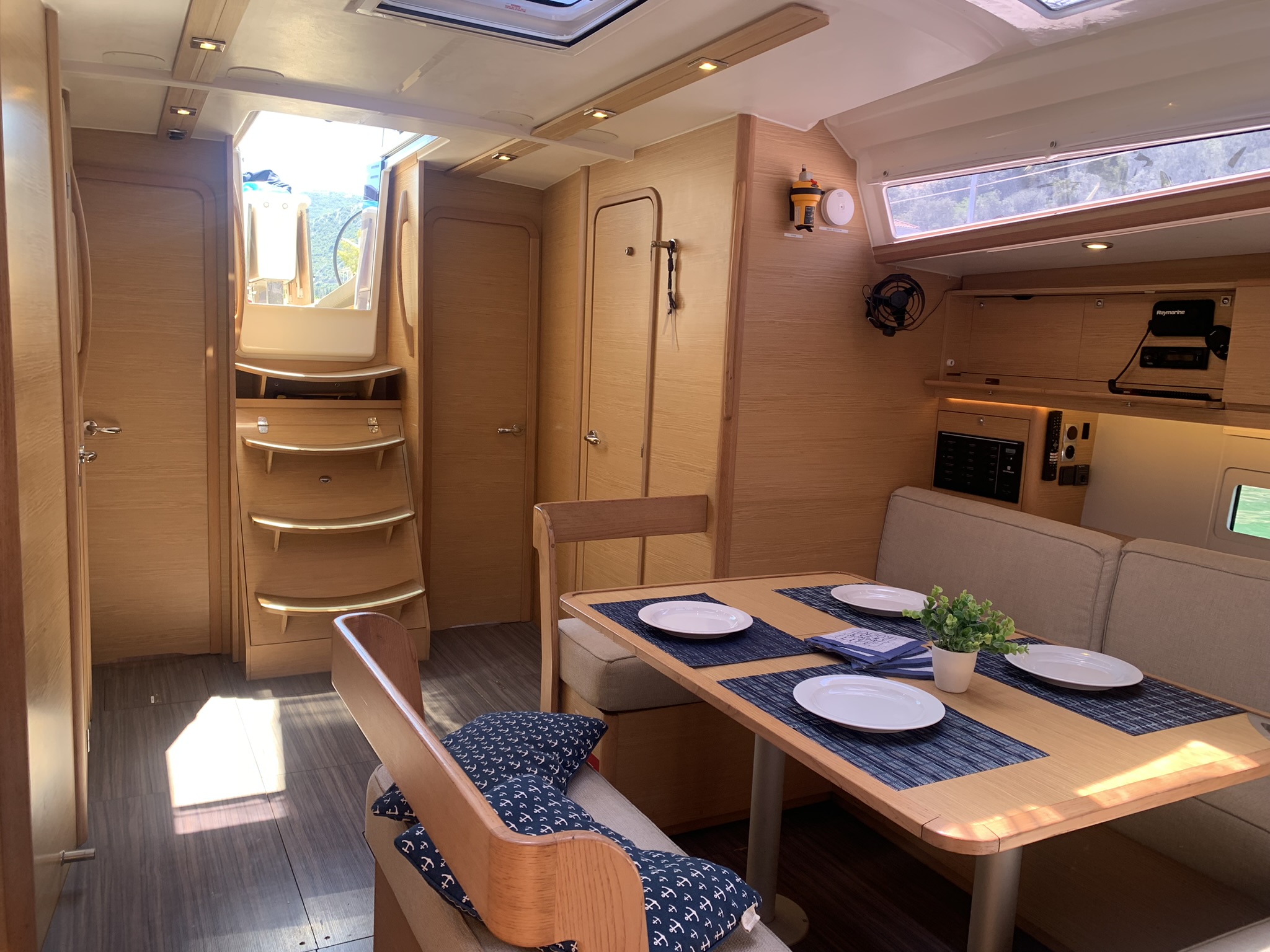 Dufour 430 — photo 24