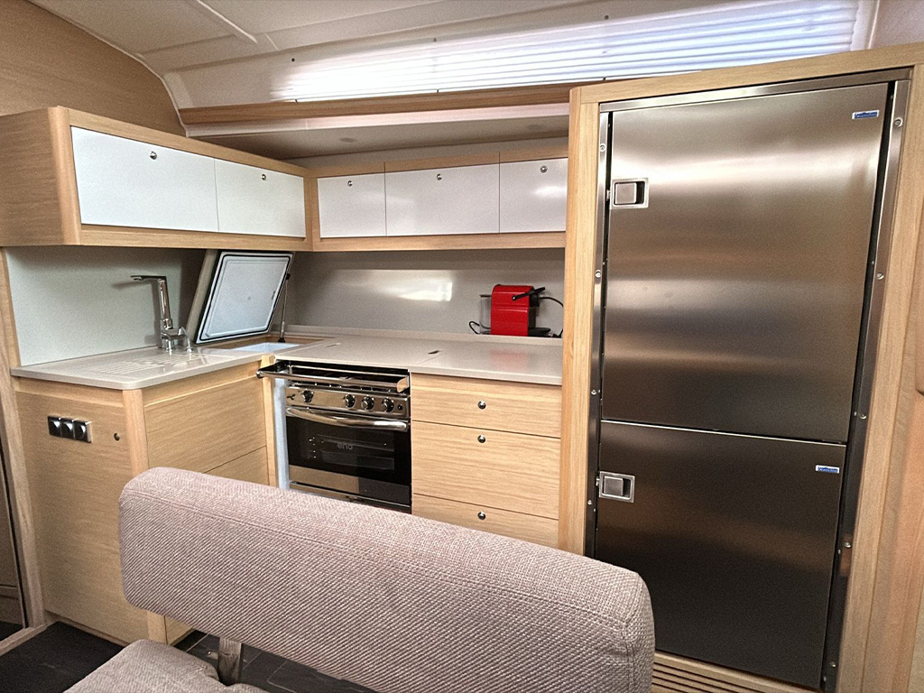 Dufour 470 — photo 33
