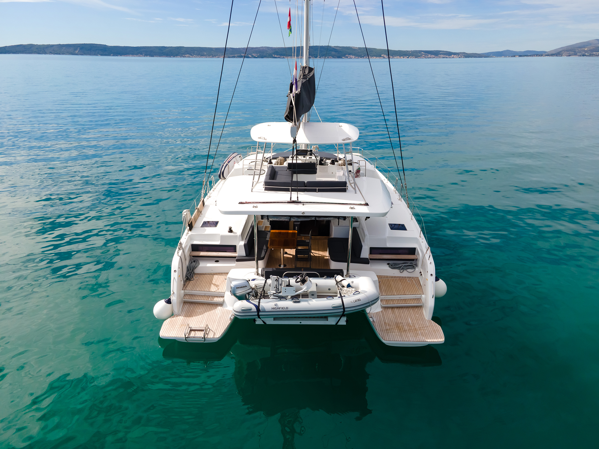 Lagoon 51 — photo 23