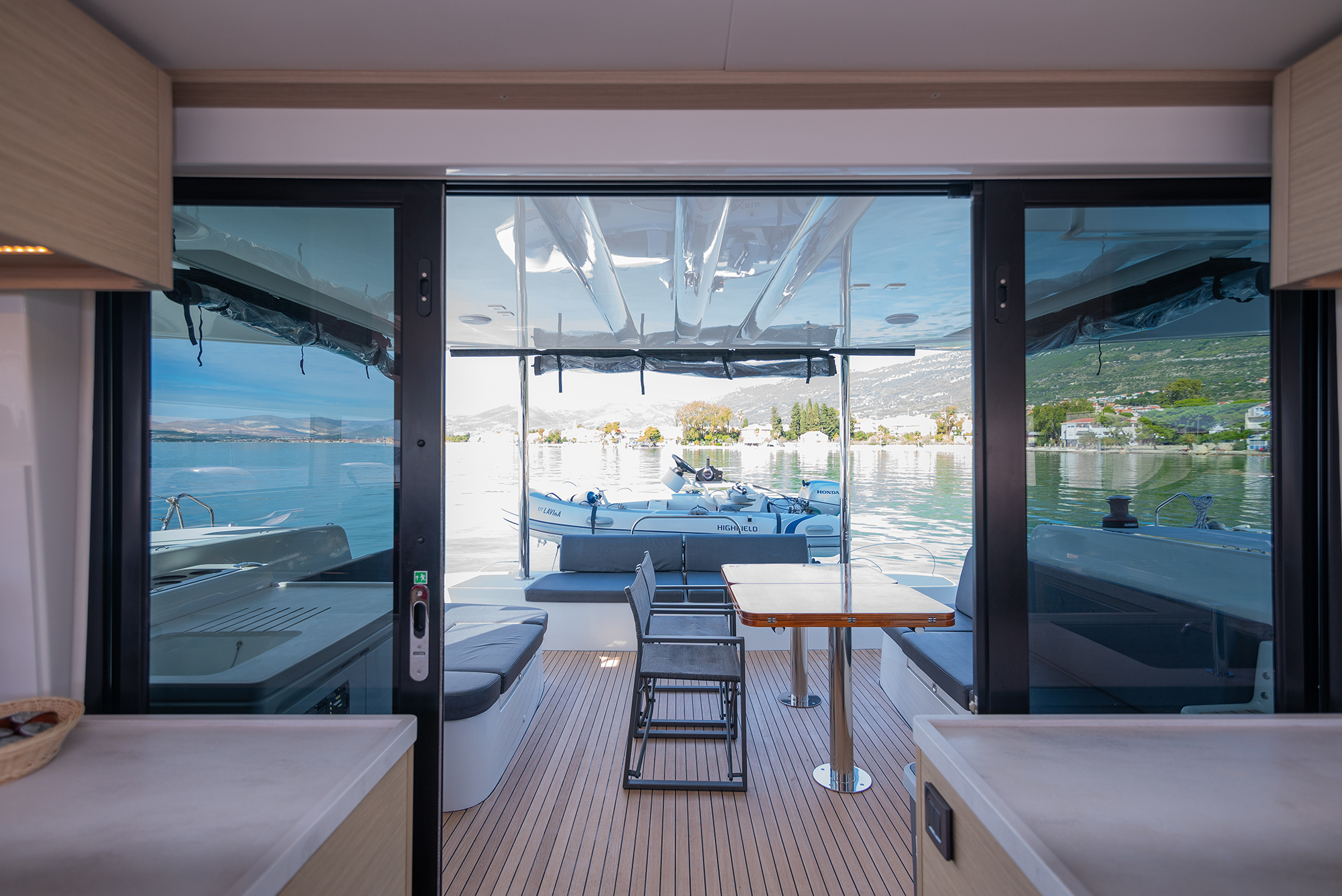 Lagoon 51 — photo 22