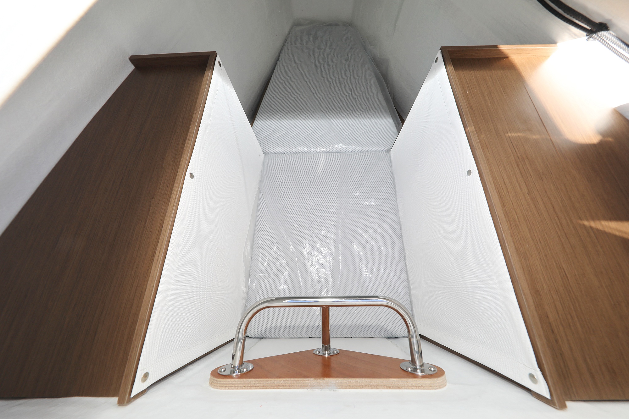 Lagoon 50/6 cab — photo 108