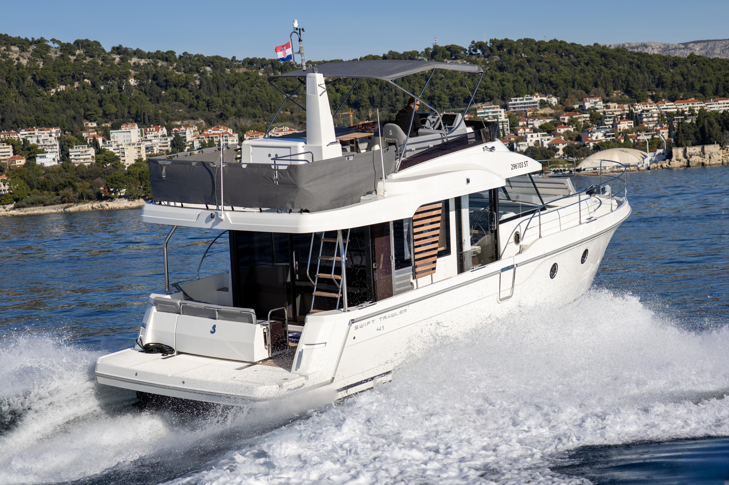Swift Trawler 41 — photo 5