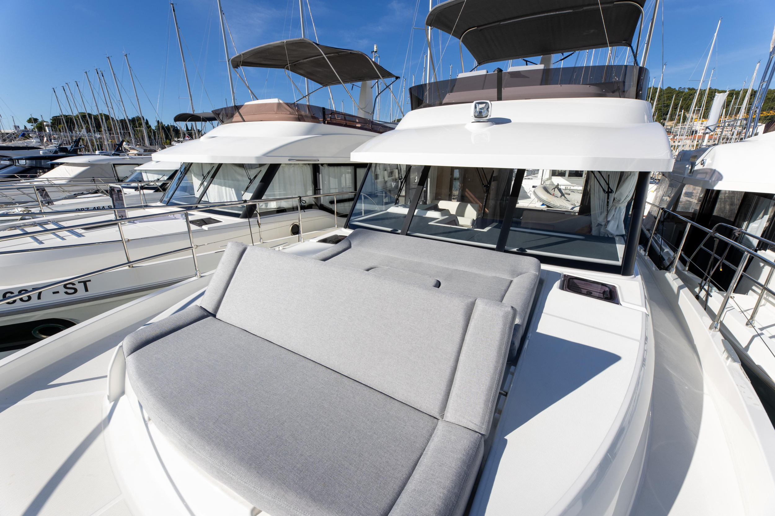 Swift Trawler 41 — photo 20