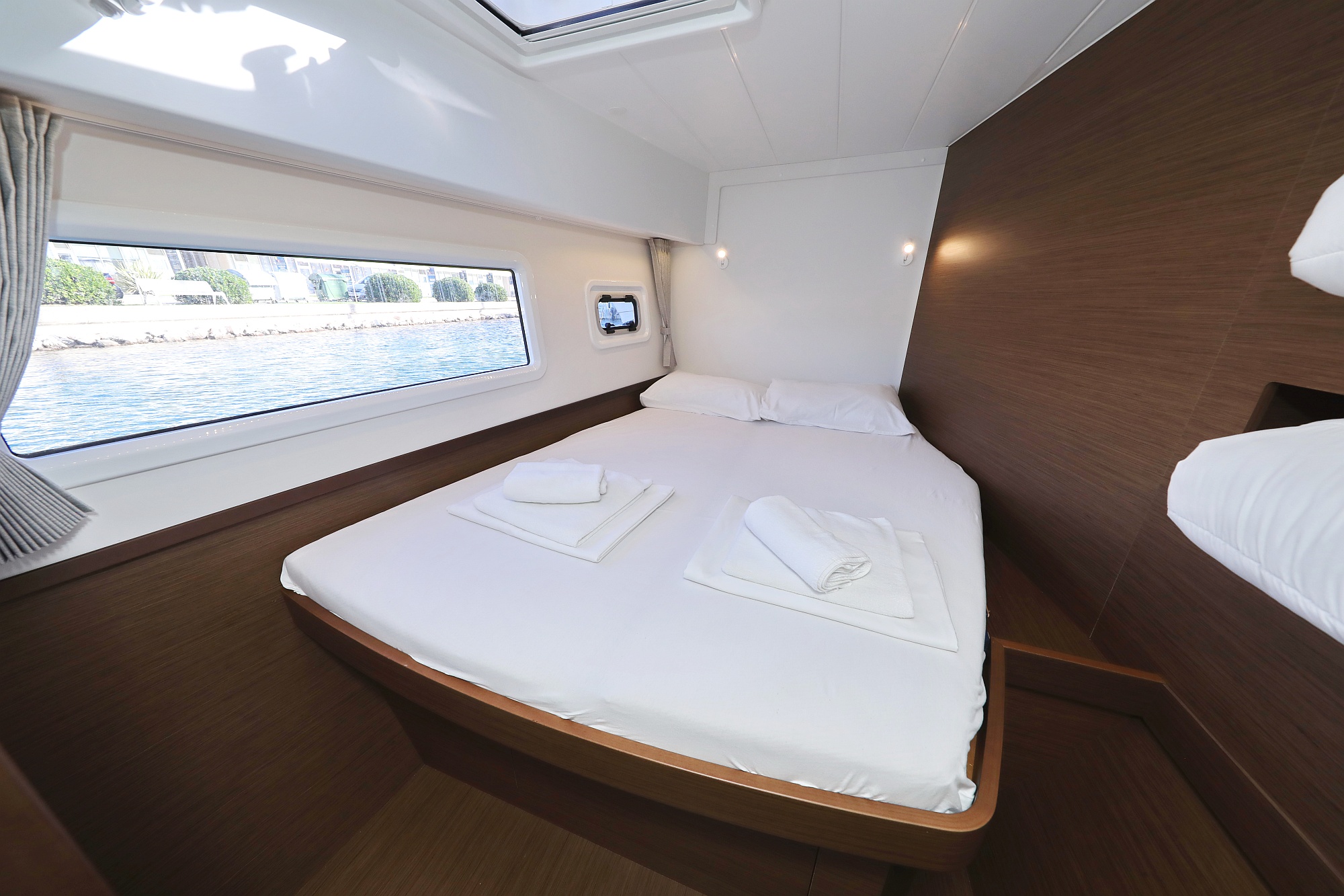 Lagoon 42 — photo 16