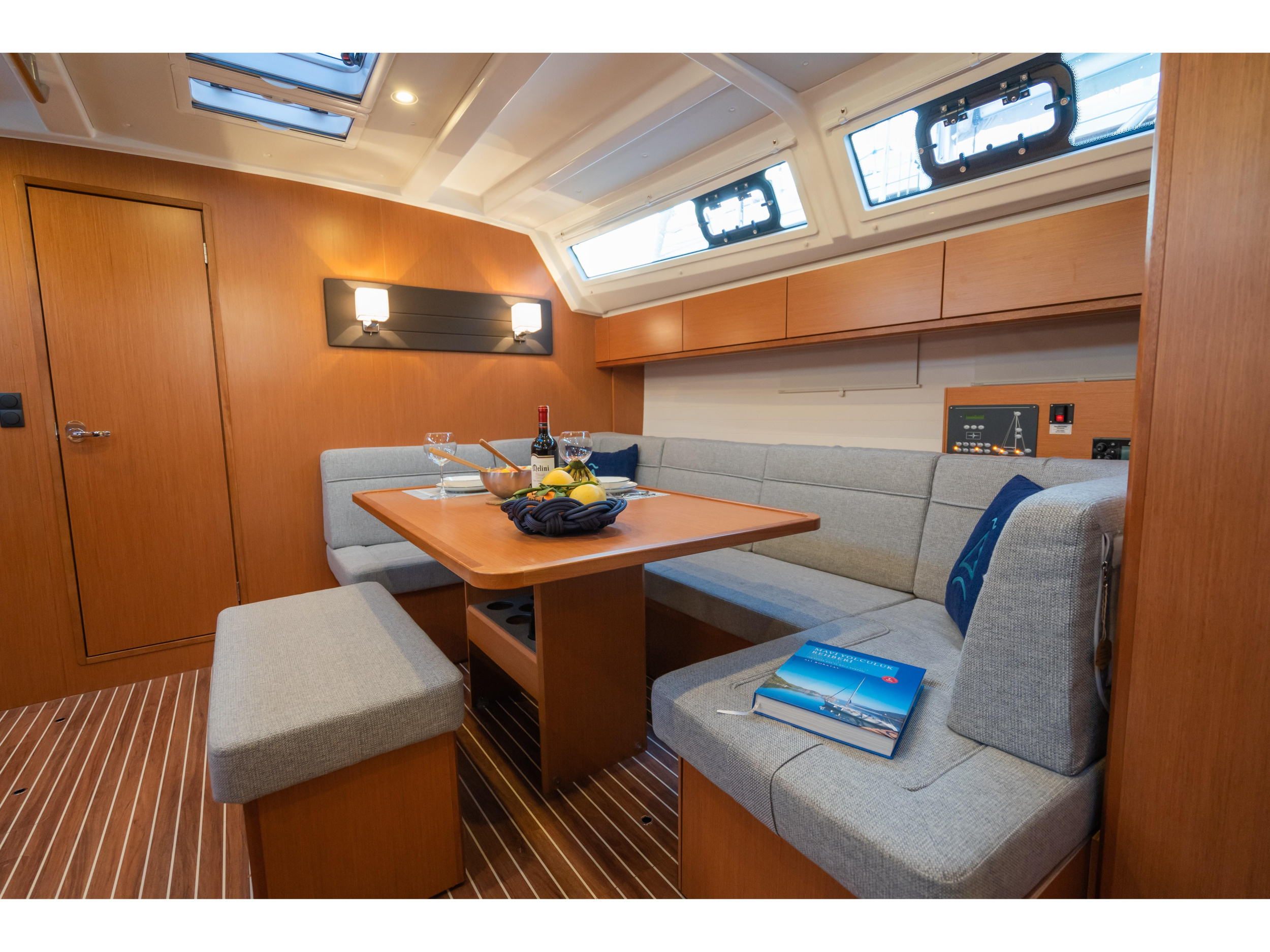 Bavaria Cruiser 46 — photo 4