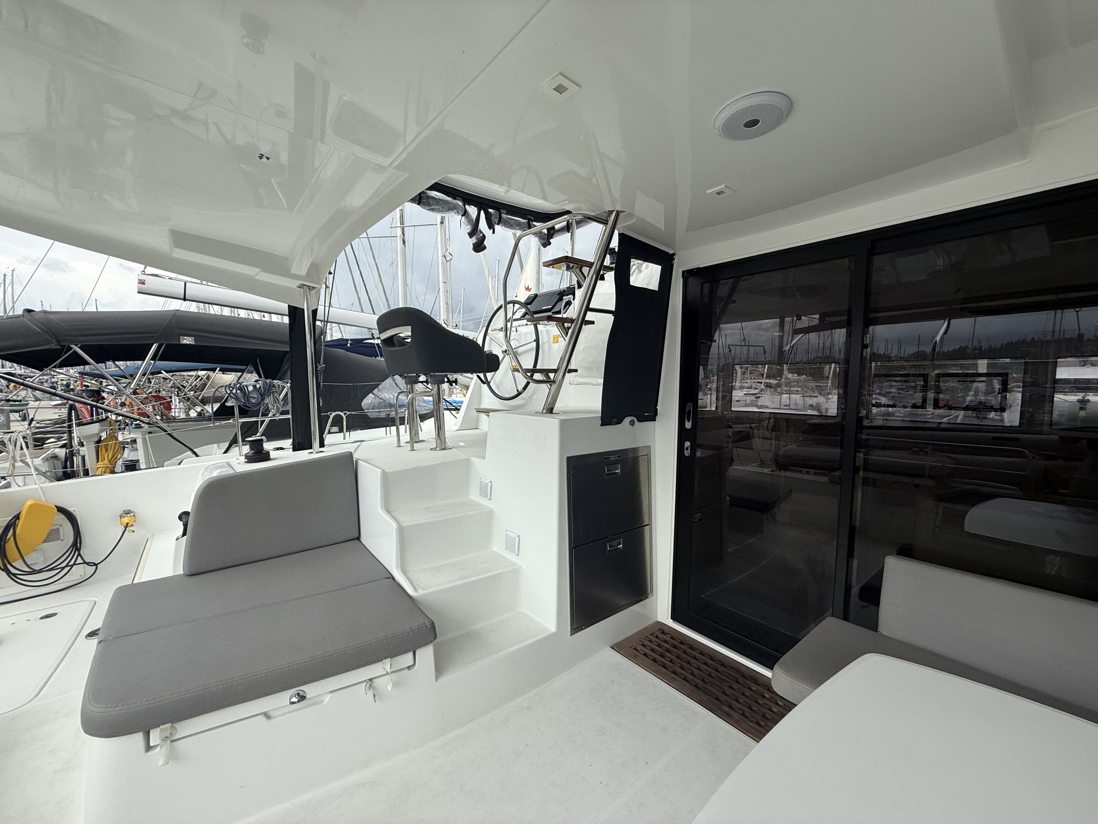 Lagoon 42 — photo 25