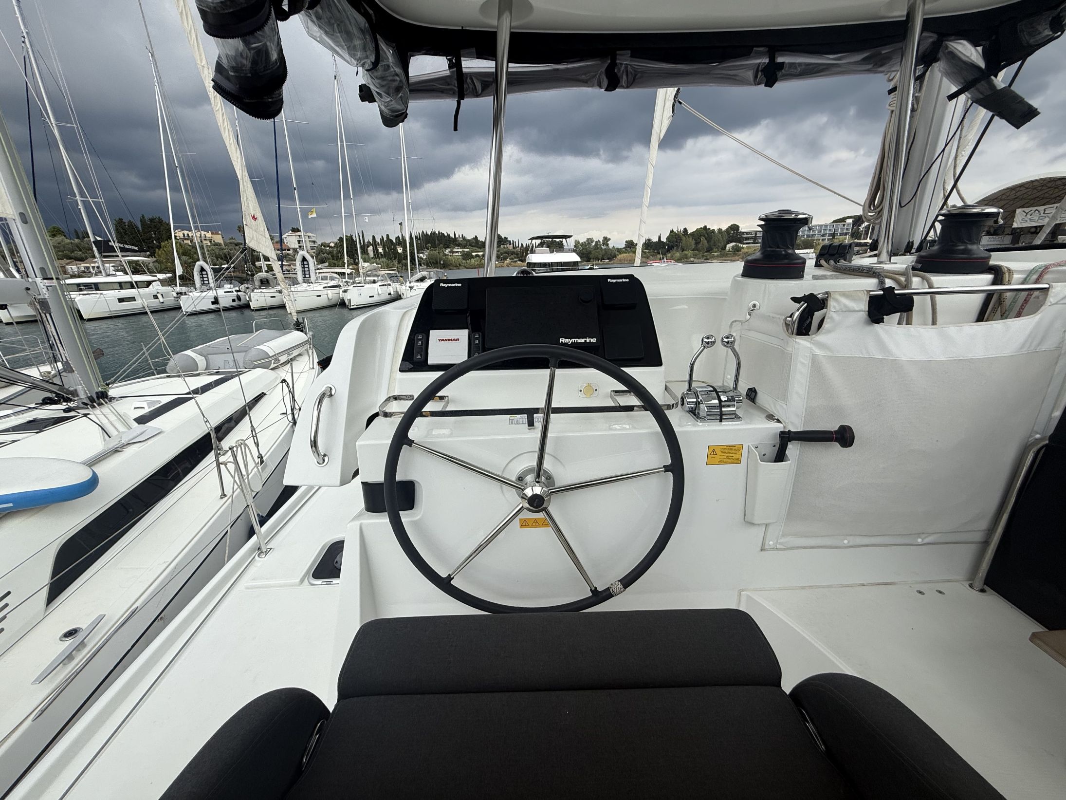 Lagoon 42 — photo 27