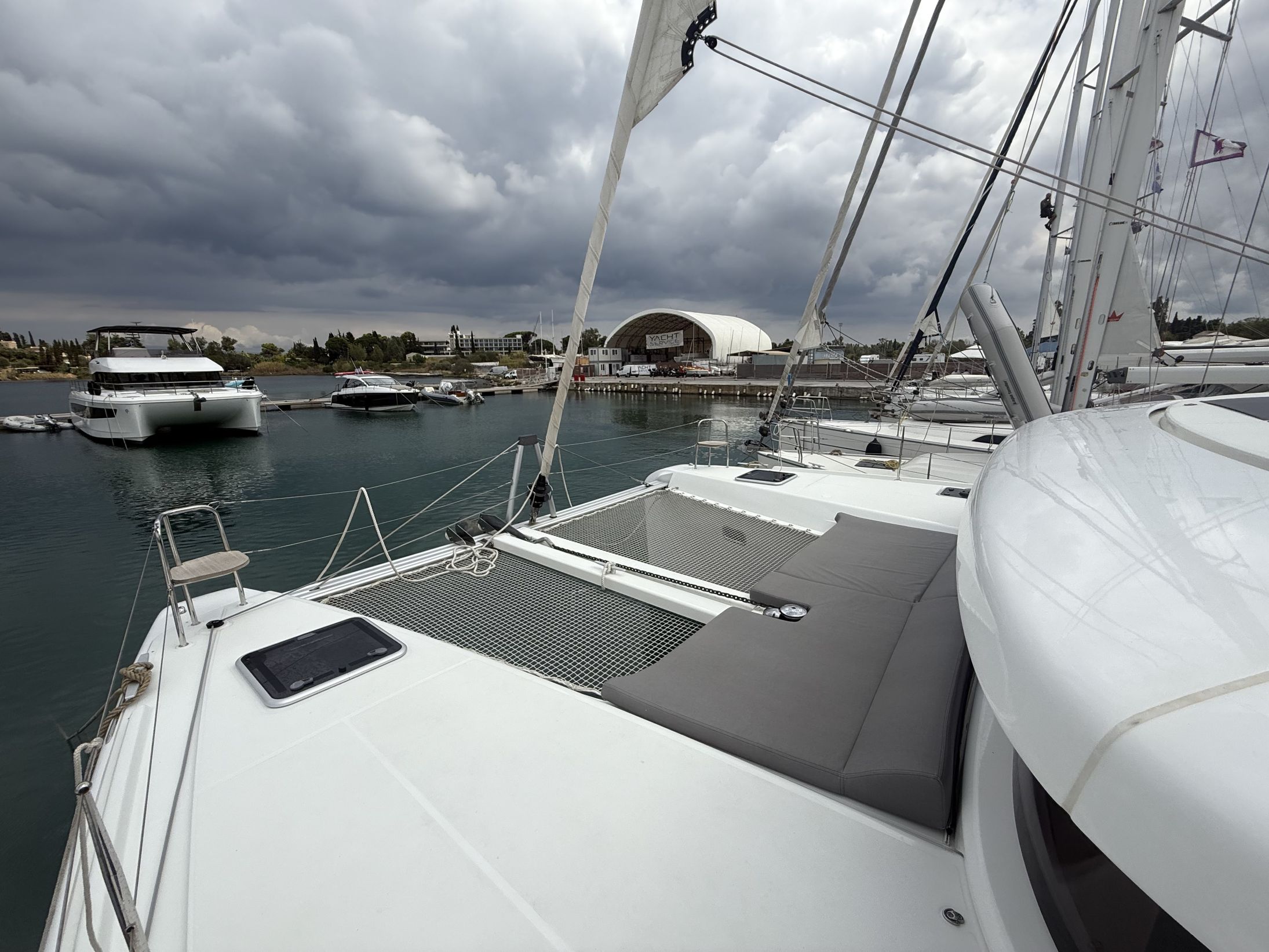 Lagoon 42 — photo 11