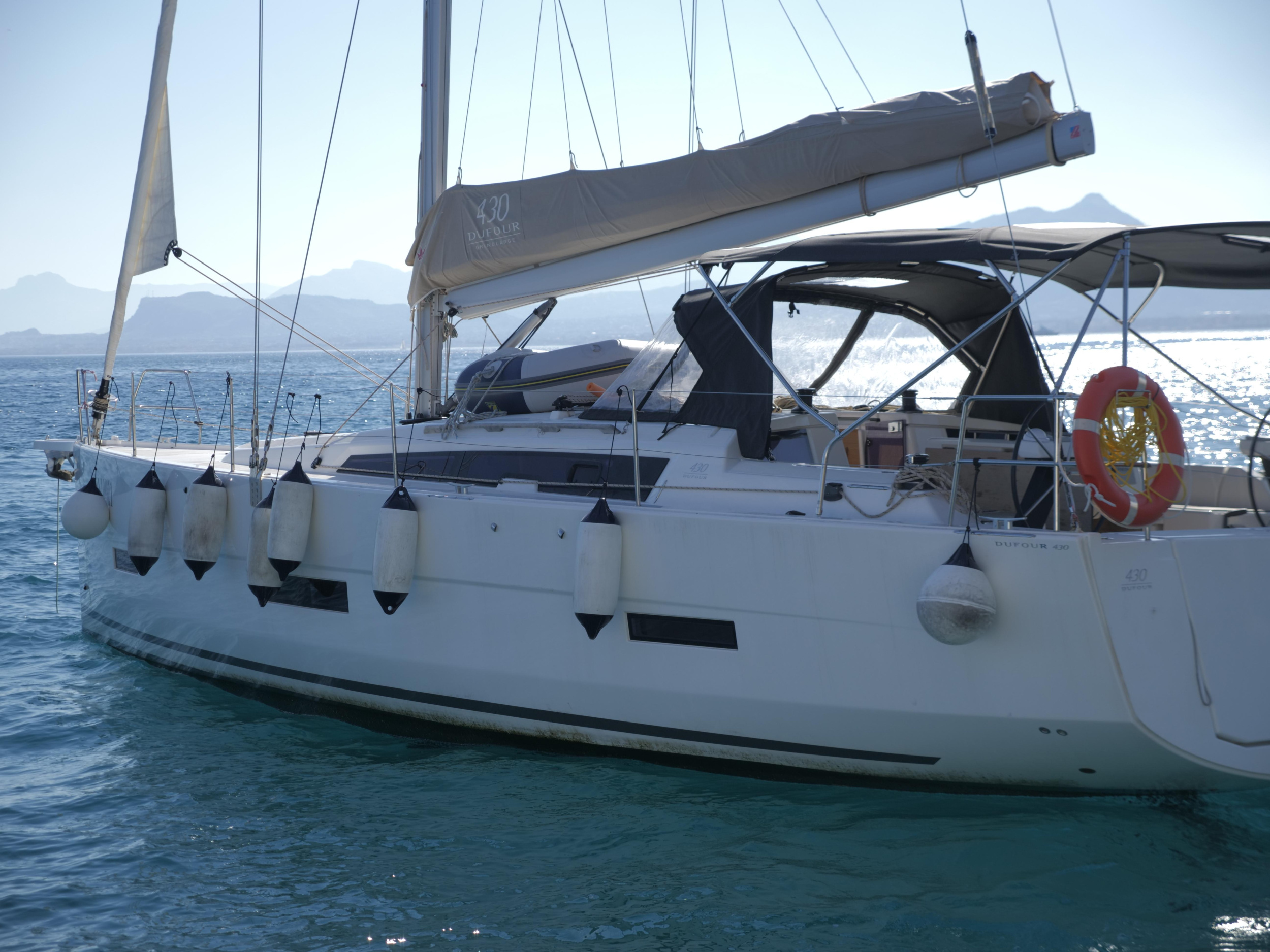 Dufour 430 — photo 8