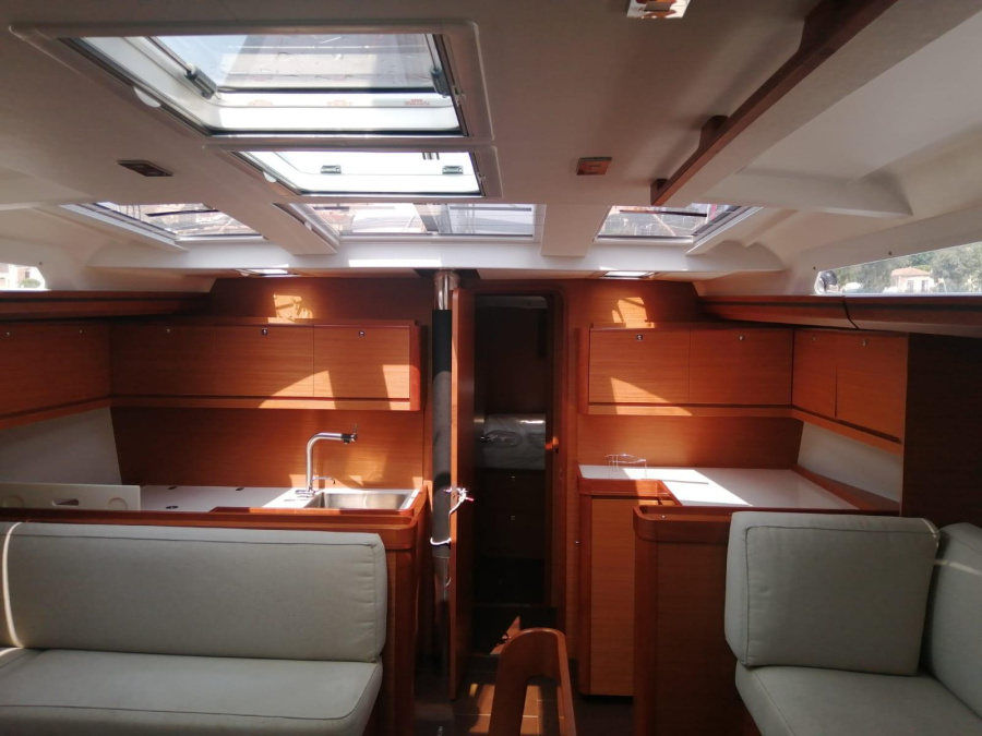 Dufour 520 Grand Large — photo 19