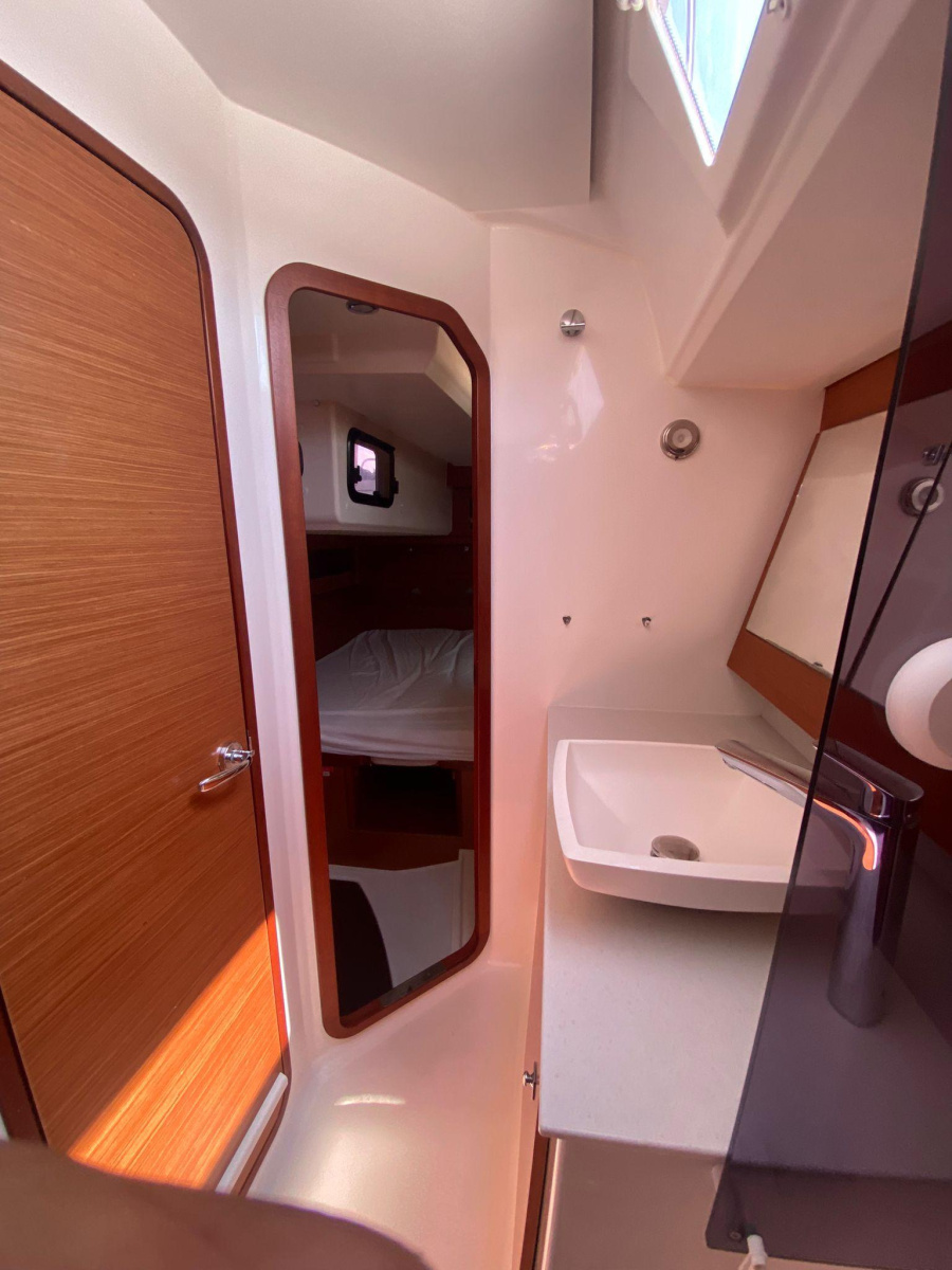 Dufour 520 Grand Large — photo 4