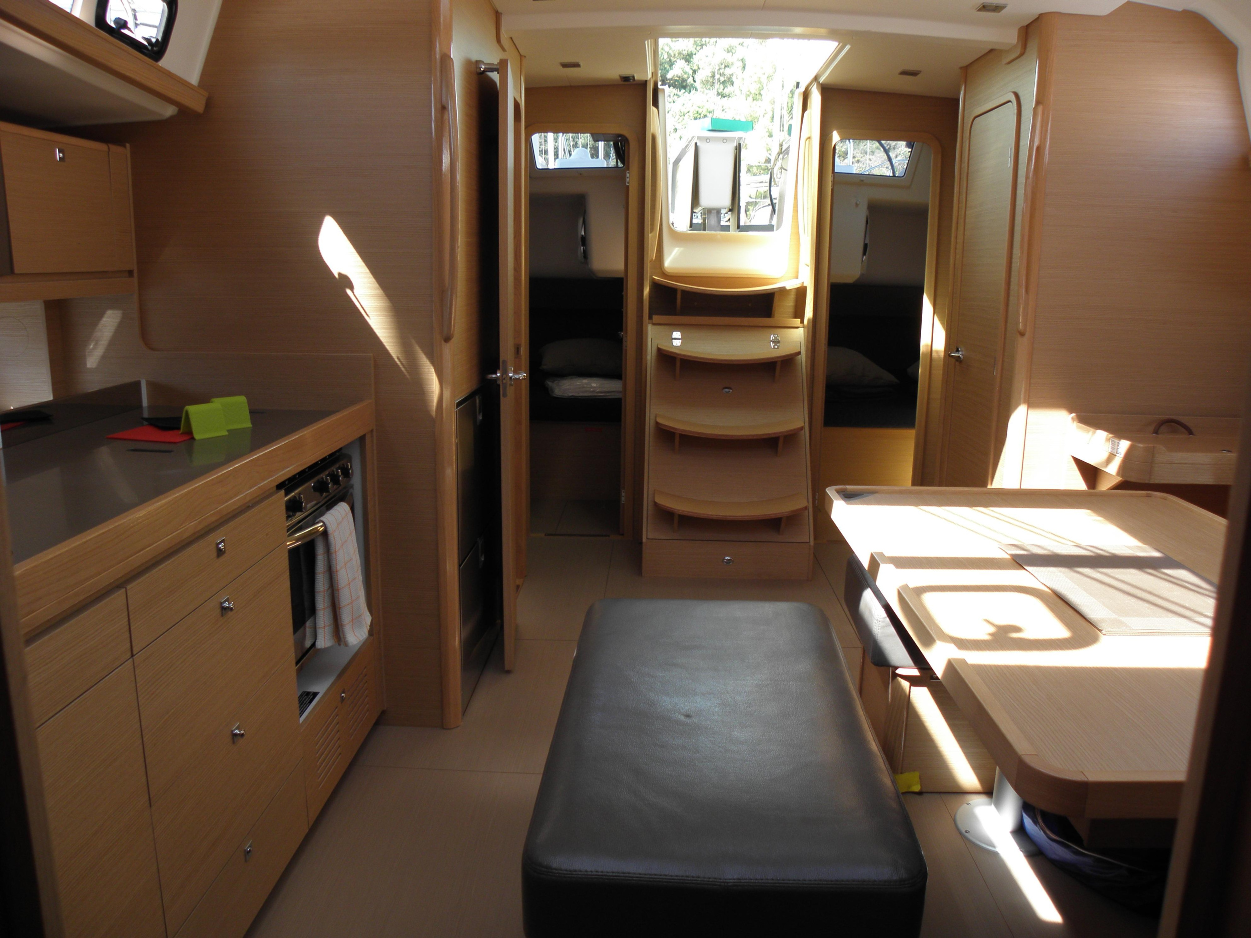 Dufour 460 Grand Large 5Cab — photo 14