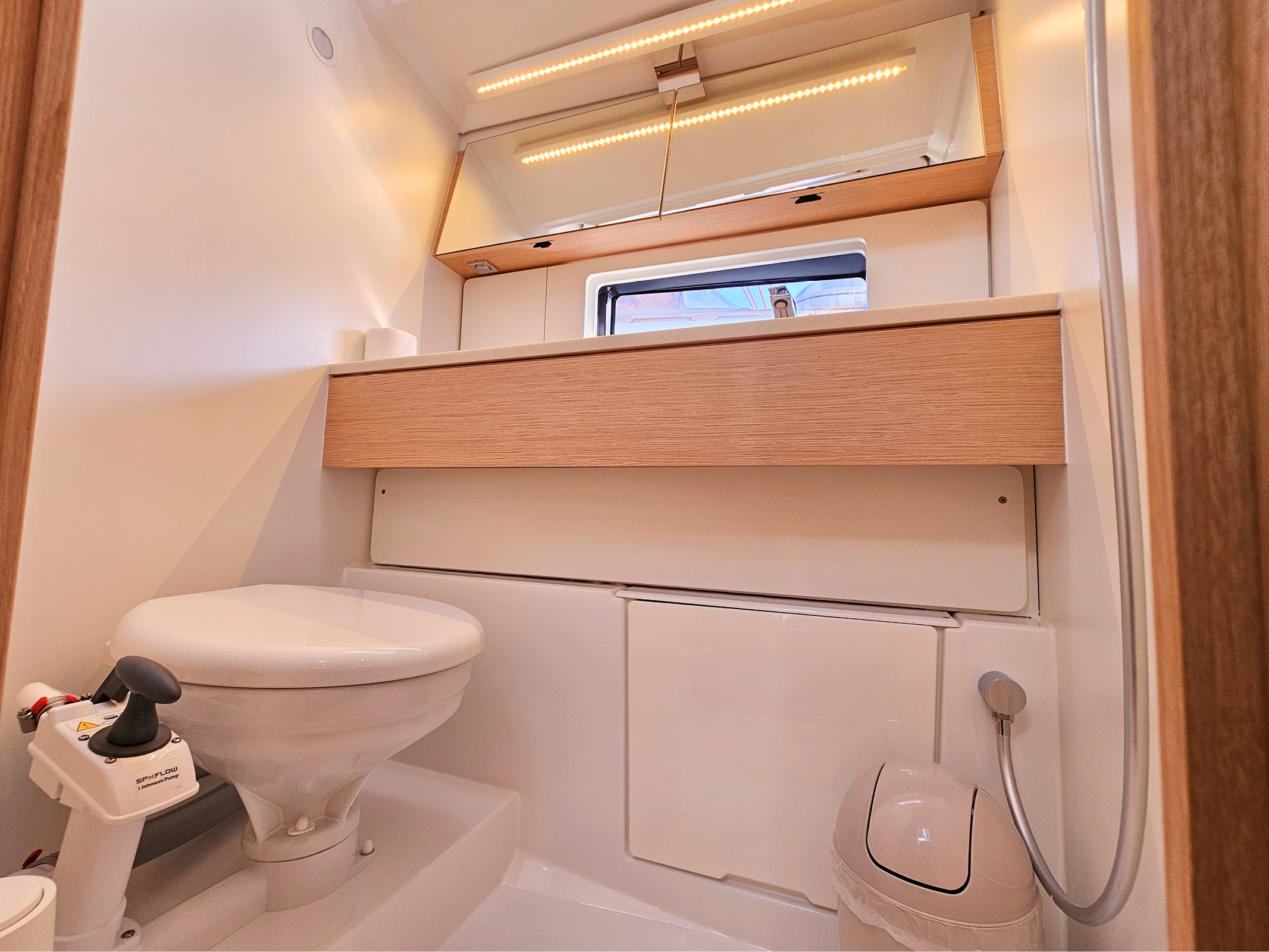 Dufour 44 Grand Large — photo 37