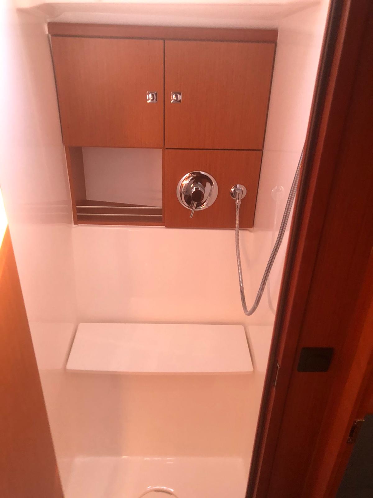 Bavaria Cruiser 46 — photo 11