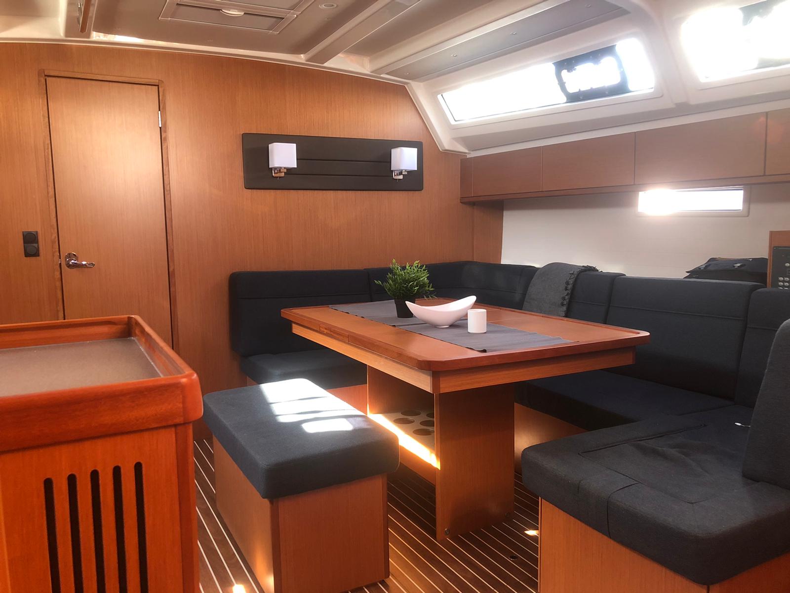 Bavaria Cruiser 46 — photo 10