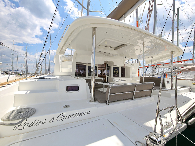 Lagoon 450 F — photo 24