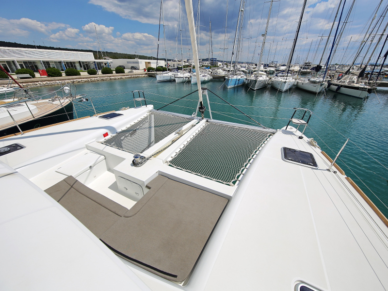 Lagoon 450 F — photo 33