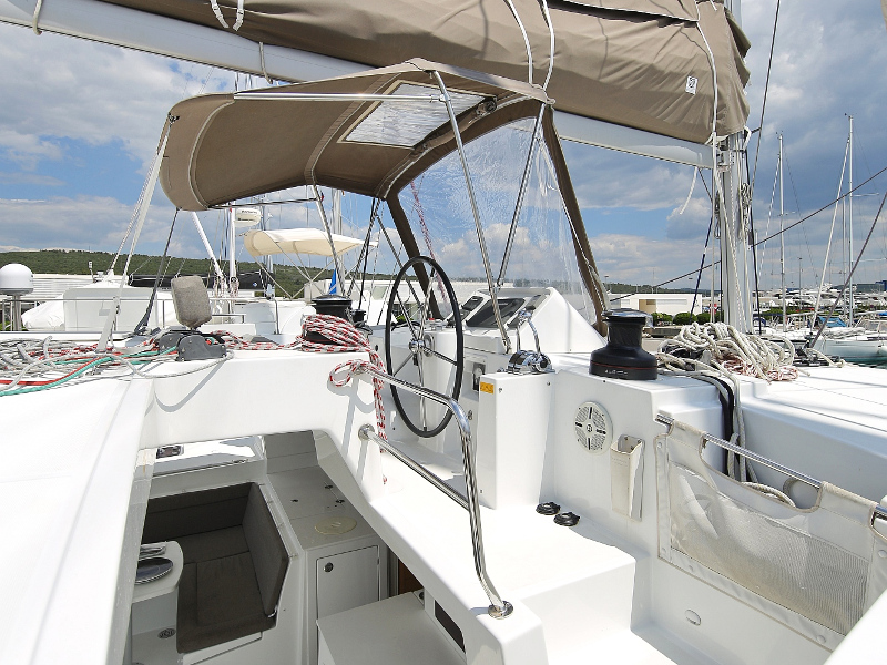 Lagoon 450 F — photo 39