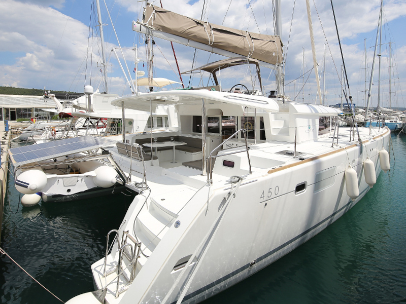 Lagoon 450 F — photo 38