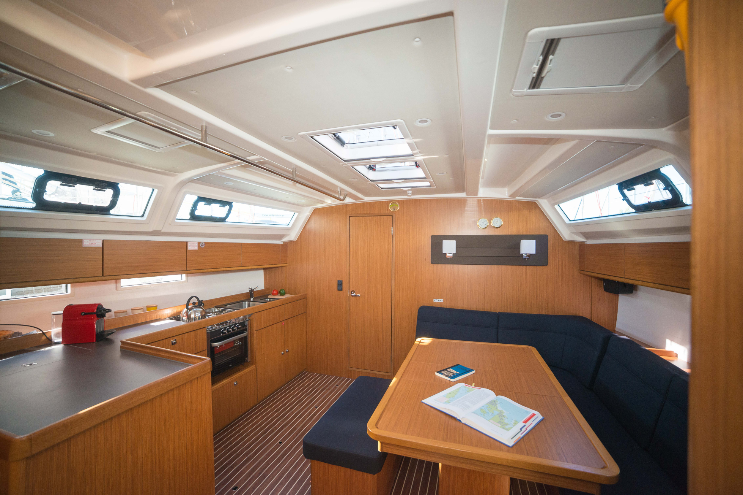 Bavaria Cruiser 46 — photo 16