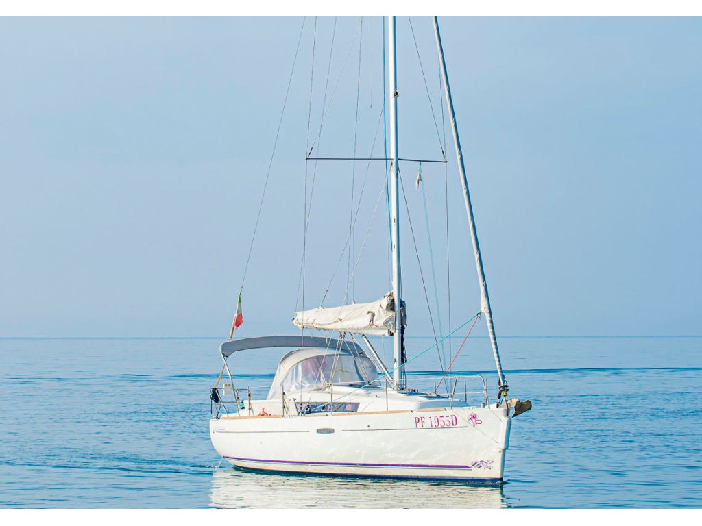 Oceanis 34 — photo 1