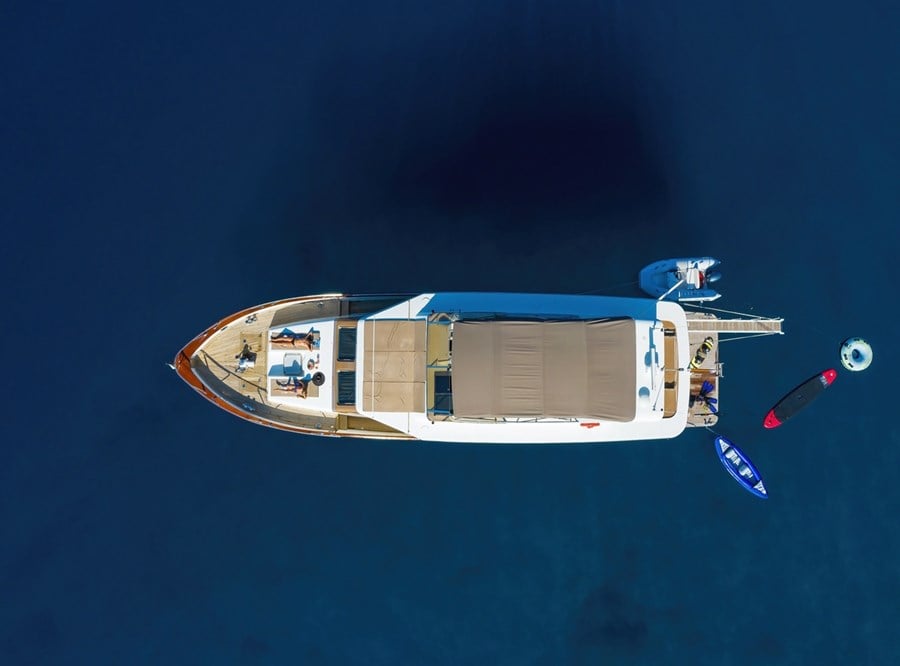 Motoryacht — photo 14