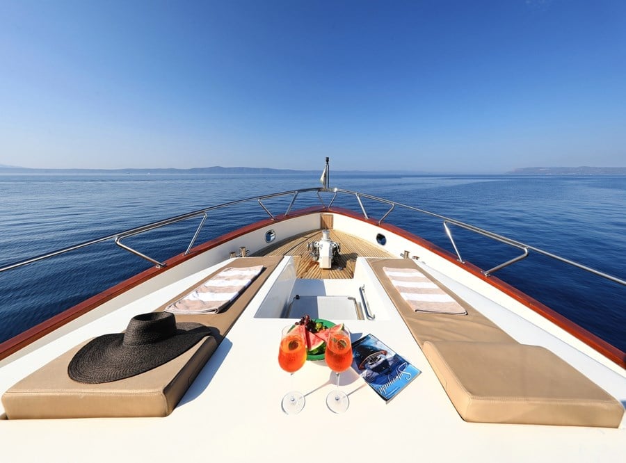 Motoryacht — photo 15