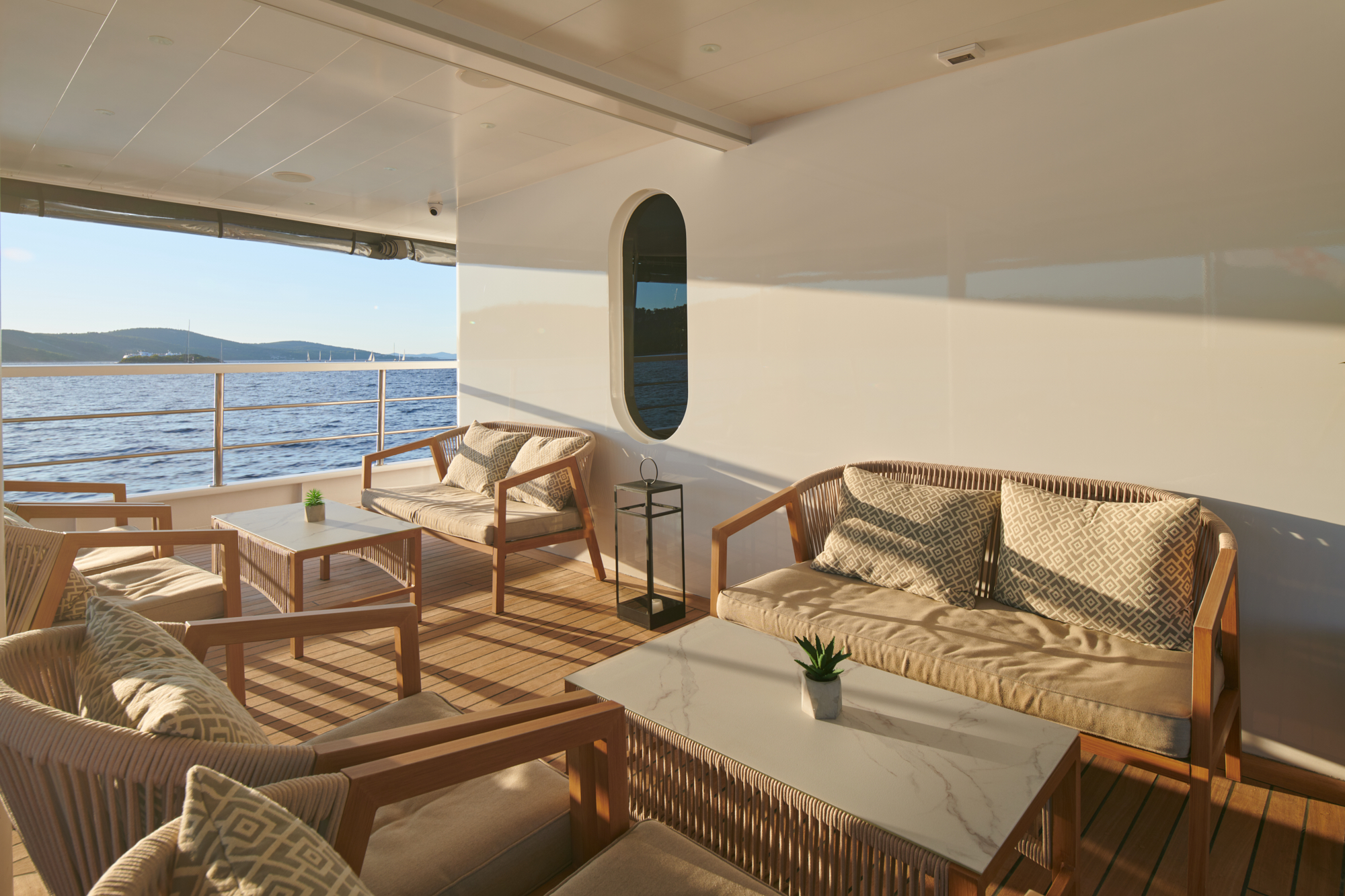 Motoryacht — photo 31