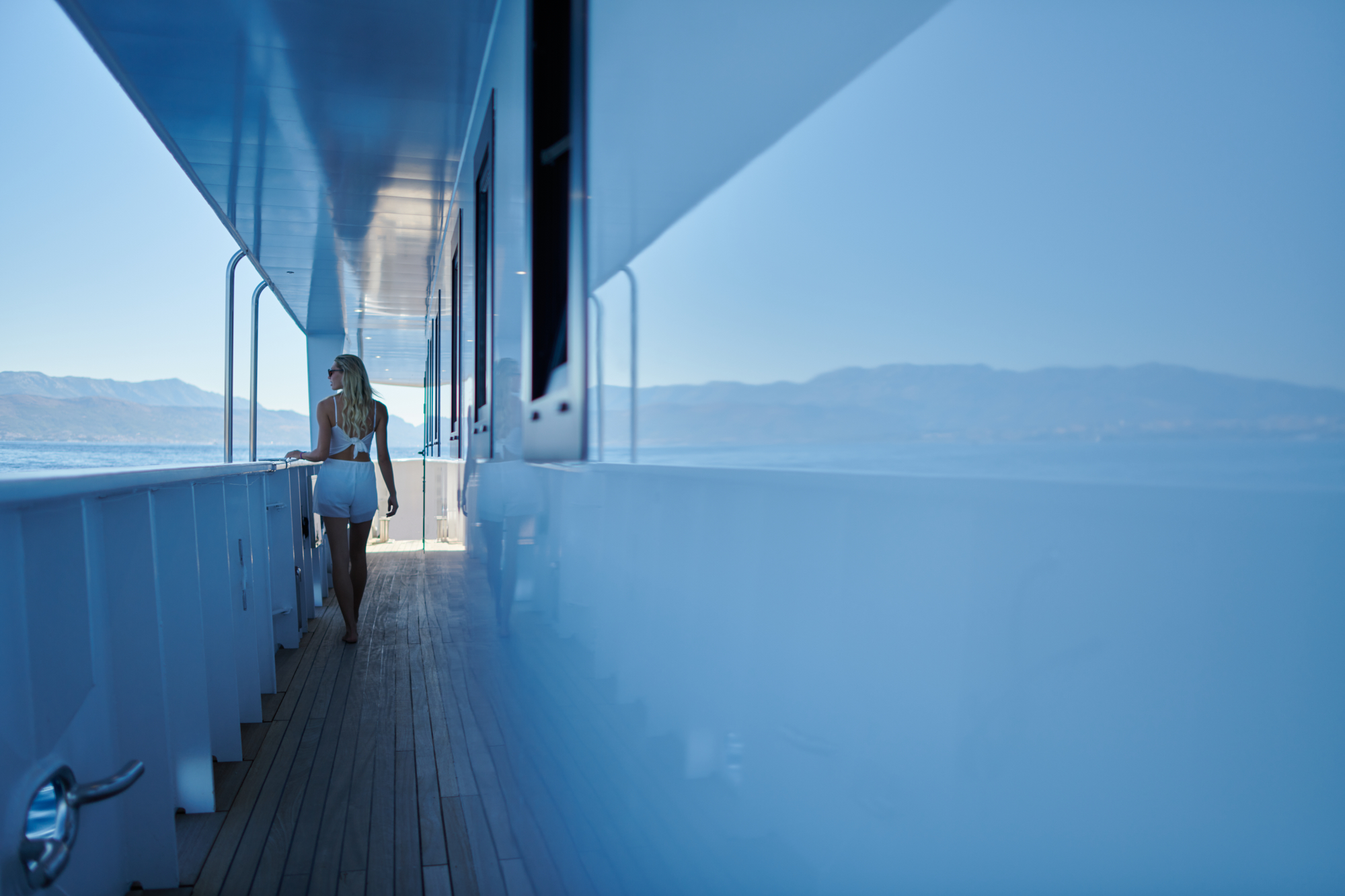 Motoryacht — photo 3