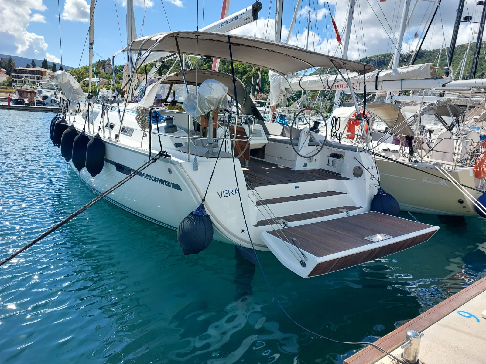 Bavaria 51 Cruiser — photo 4