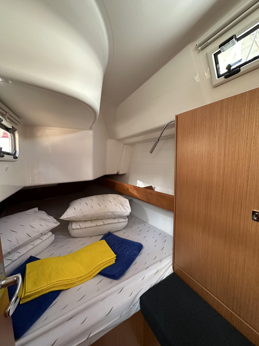 Bavaria Cruiser 34 — photo 5