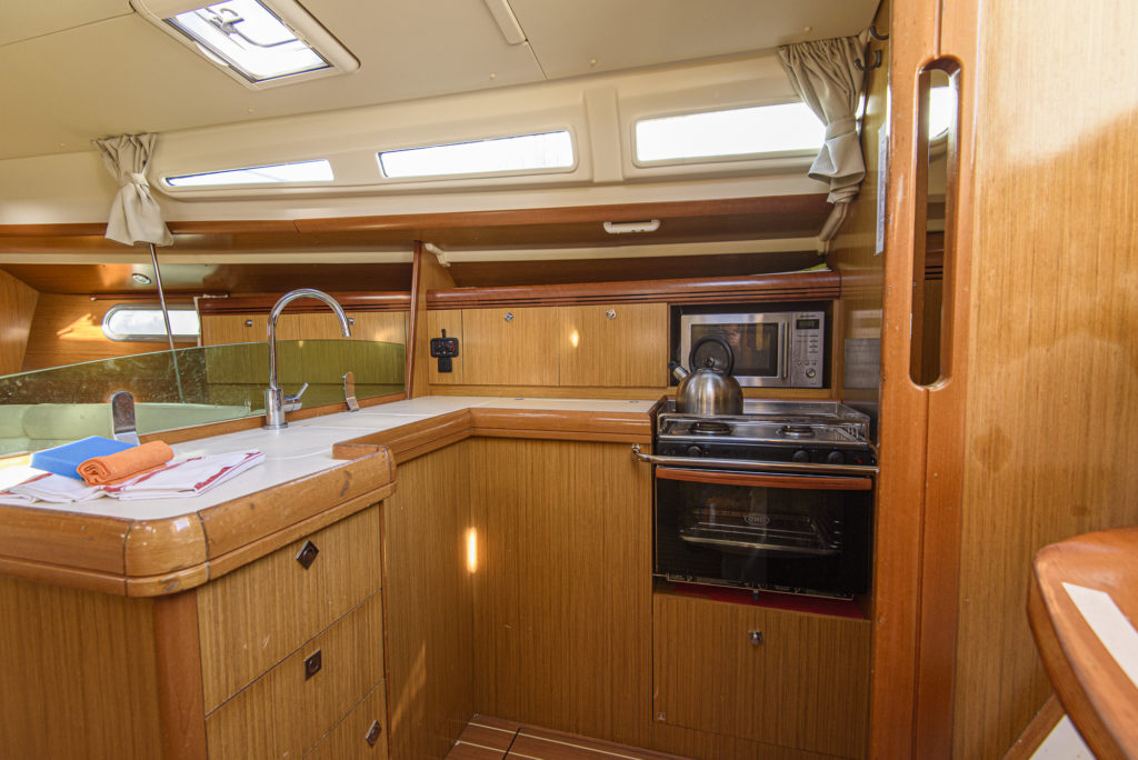 Sun Odyssey 42 i — photo 6