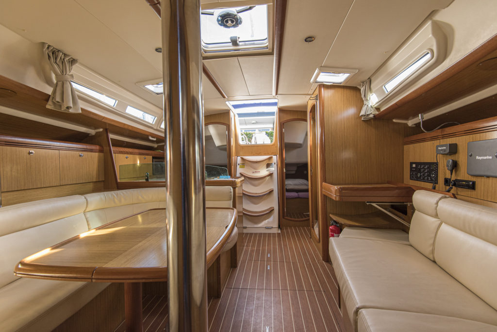 Sun Odyssey 42 i — photo 11
