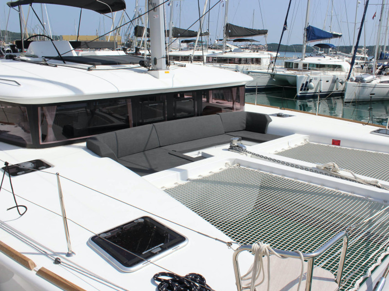 Lagoon 450 Fly — photo 13