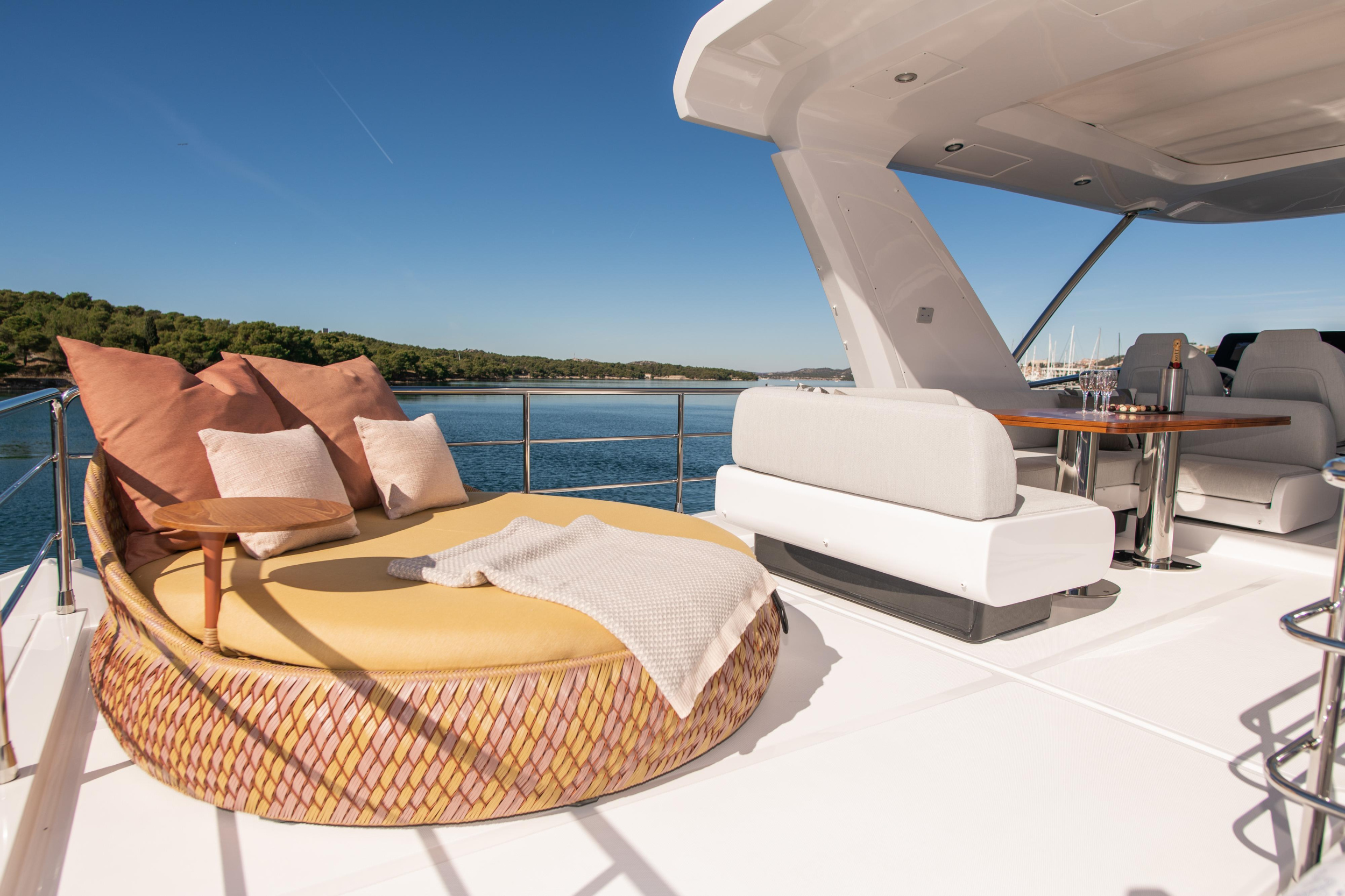 Azimut 60 Fly — photo 24