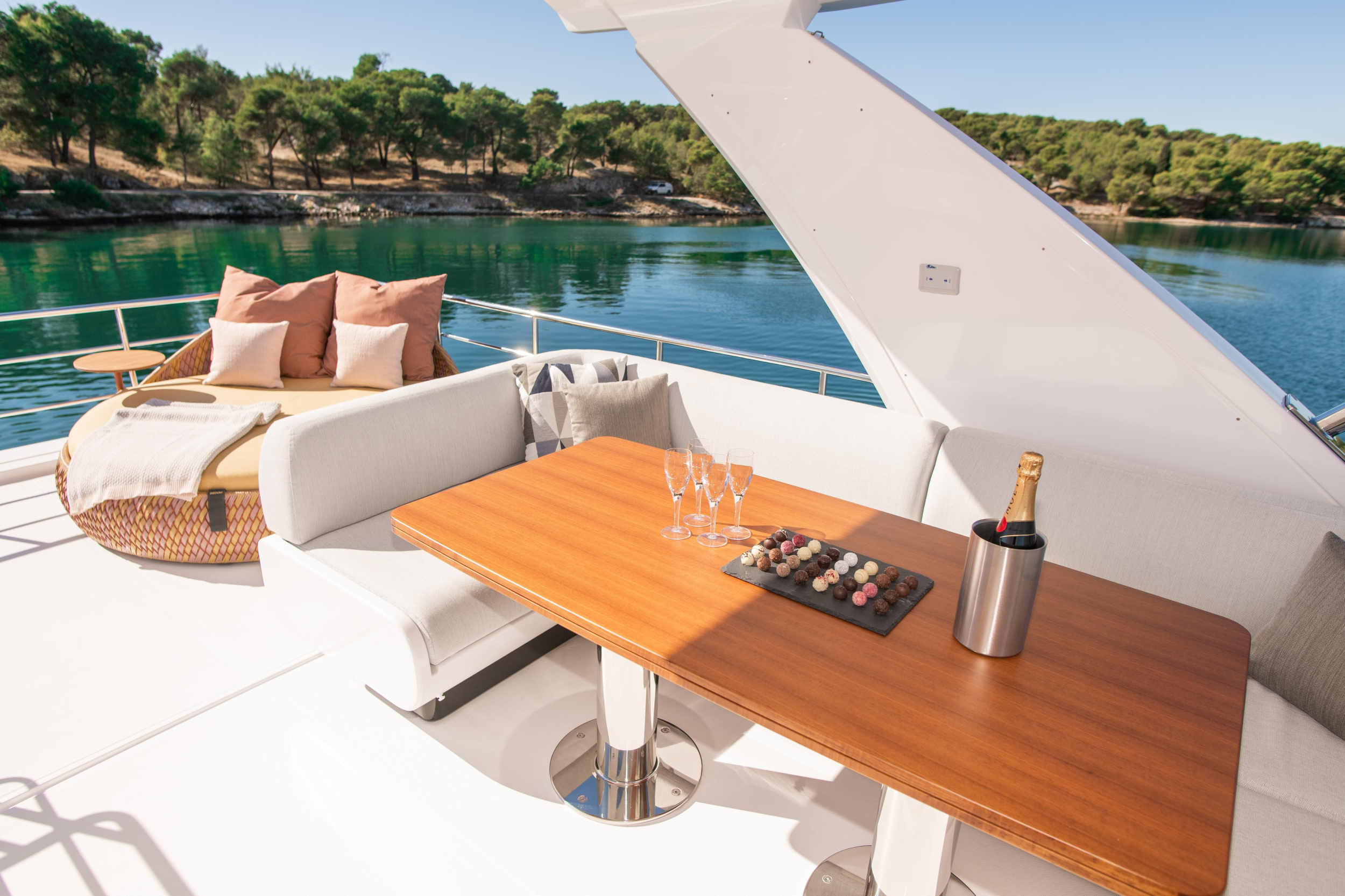 Azimut 60 Fly — photo 7