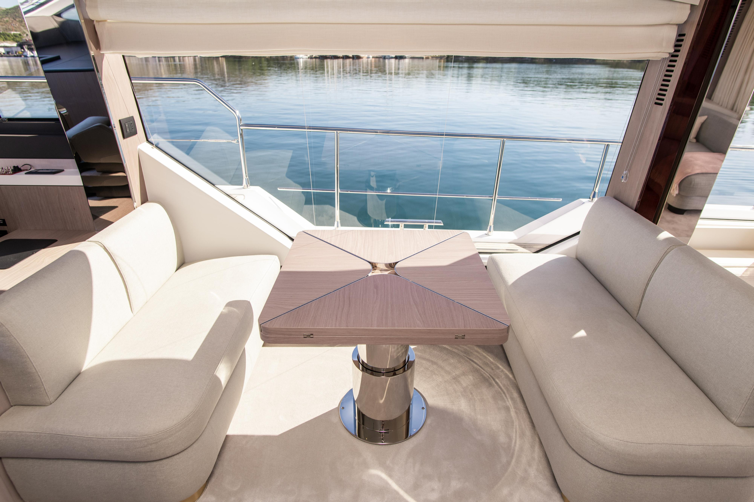 Azimut 60 Fly — photo 32