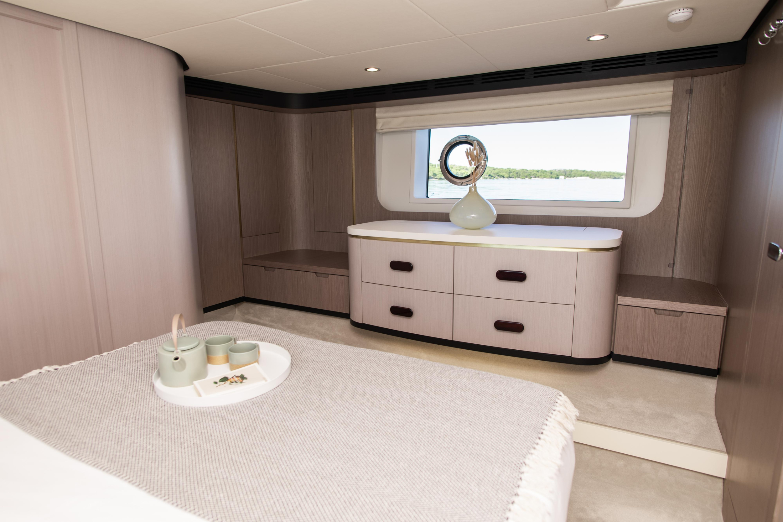 Azimut 60 Fly — photo 12