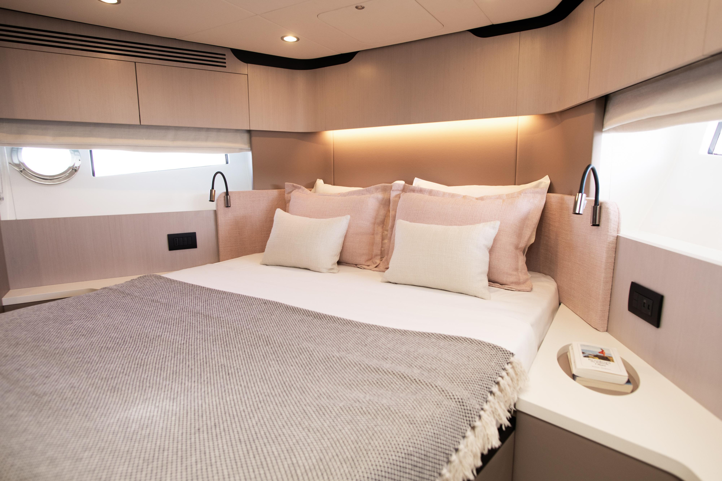 Azimut 60 Fly — photo 10