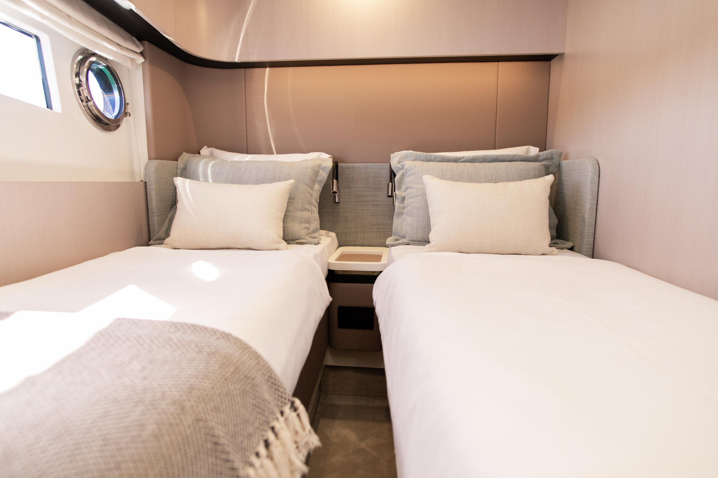Azimut 60 Fly — photo 26