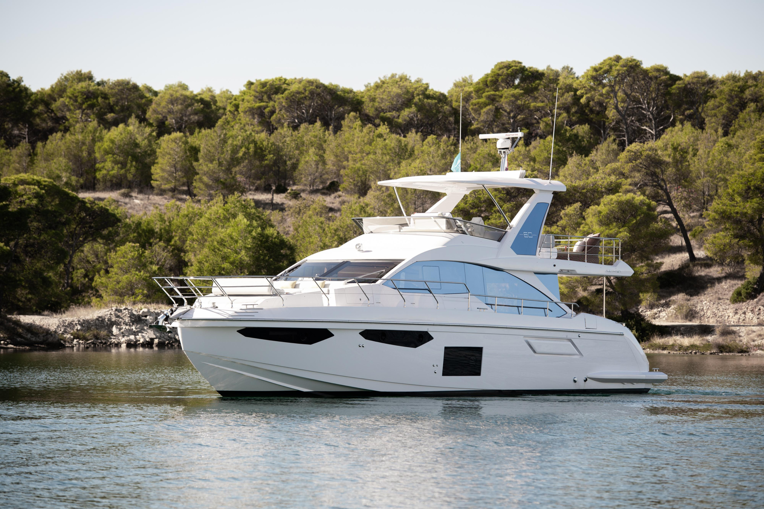 Azimut 60 Fly — photo 33