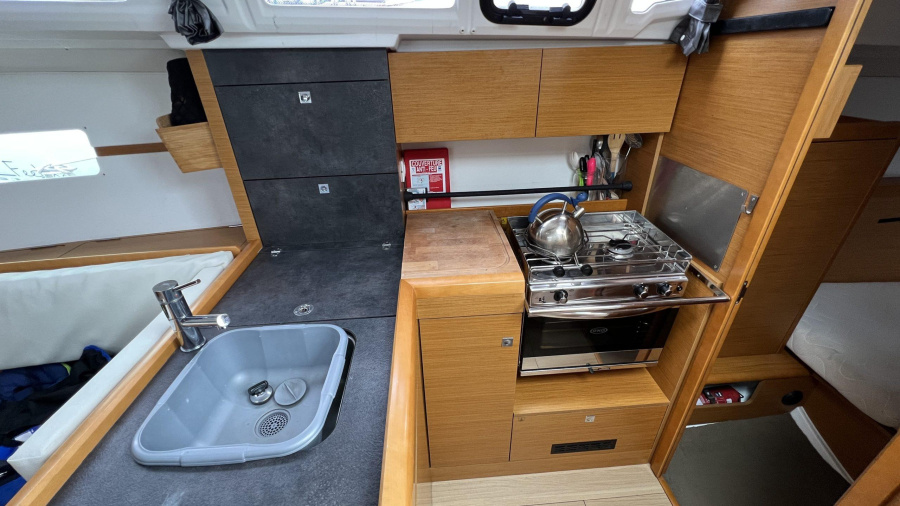 Sun Odyssey 349 — photo 4
