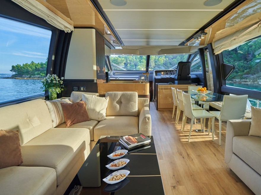 Azimut 72 — photo 17